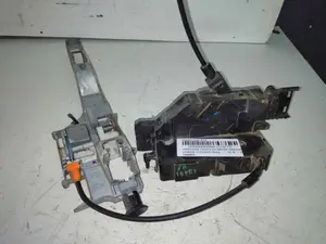 Foto de CERRADURA PUERTA DELANTERA DERECHA CITROEN C4 PICASSO 1.6 16V HDi FAP (109 CV / 80 KW) referencia 24099816