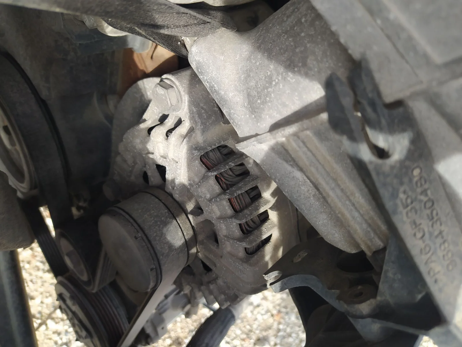 Foto de ALTERNADOR CITROEN C4 PICASSO 2.0 HDi FAP (150 CV / 110 KW) referencia 9678048880