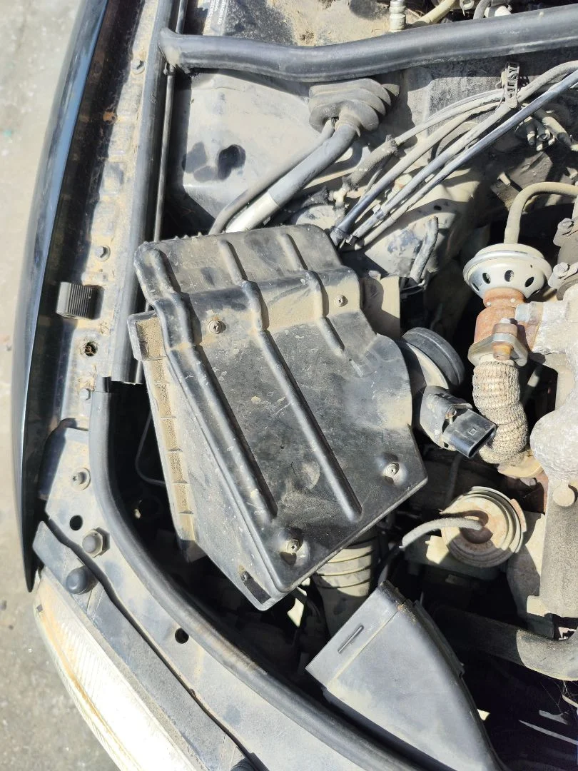 Foto de CAJA FILTRO AIRE VOLKSWAGEN PASSAT VARIANT (3B5) 1.9 TDI (110 CV / 81 KW)