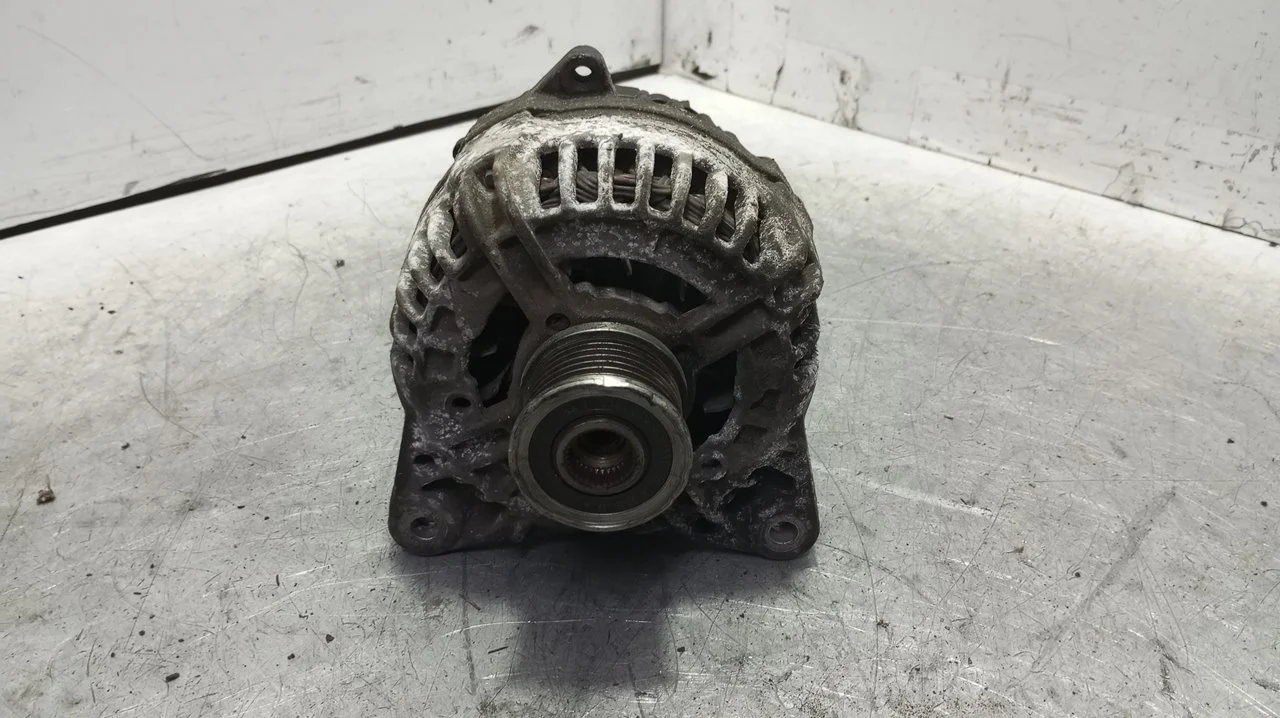 Foto de ALTERNADOR RENAULT LAGUNA II (BG0) 1.9 dCi Diesel (120 CV / 88 KW) referencia 8200229907