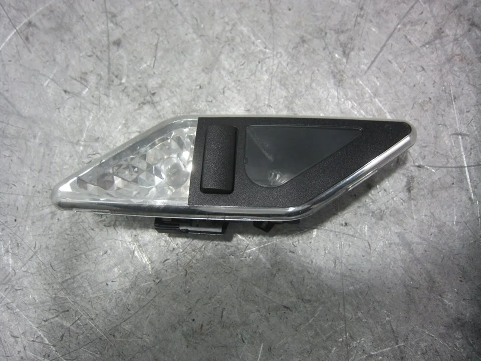 Foto de LUZ INTERIOR BMW SERIE 3 BERLINA (E46) 3.0 24V Turbodiesel CAT (184 CV / 135 KW) referencia 8375585