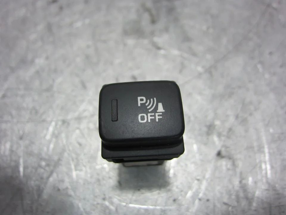 Foto de INTERRUPTOR CITROEN GRAND C4 PICASSO 1.6 16V HDi FAP (109 CV / 80 KW) referencia 96553139XT