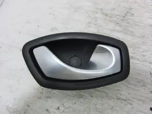 Foto de MANETA INTERIOR DELANTERA IZQUIERDA RENAULT LAGUNA III BERLINA 2.0 dCi Diesel CAT (131 CV / 96 KW) referencia 806700005R foto 5