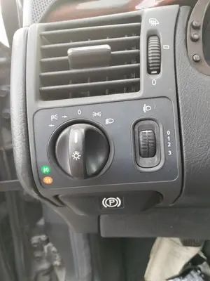 Foto de MANDO LUCES MERCEDES-BENZ CLASE E (BM 210) BERLINA 3.0 Diesel CAT (136 CV / 100 KW) referencia A210540014427