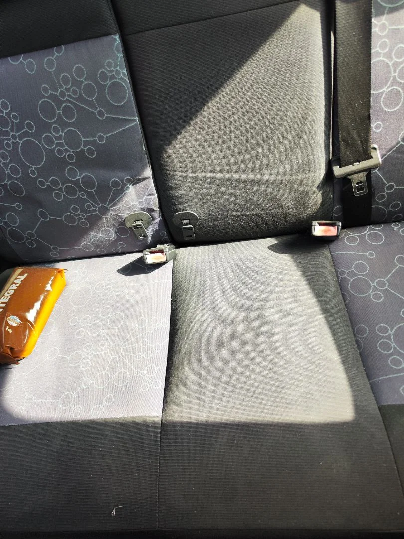 Foto de ENGANCHE CINTURON TRASERO CENTRAL FORD FIESTA (CBK) 1.4 TDCi CAT (68 CV / 50 KW)