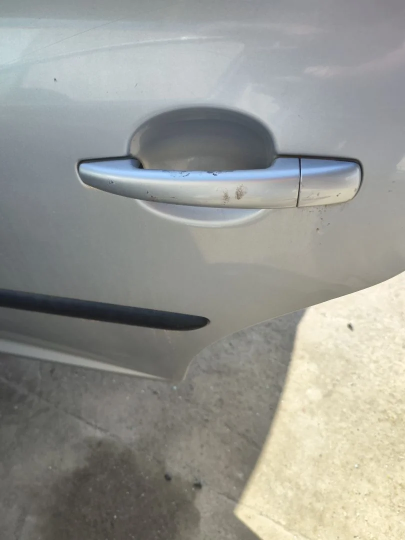 Foto de MANETA EXTERIOR TRASERA IZQUIERDA PEUGEOT 207 1.6 16V HDi (90 CV / 66 KW) referencia 9101GH