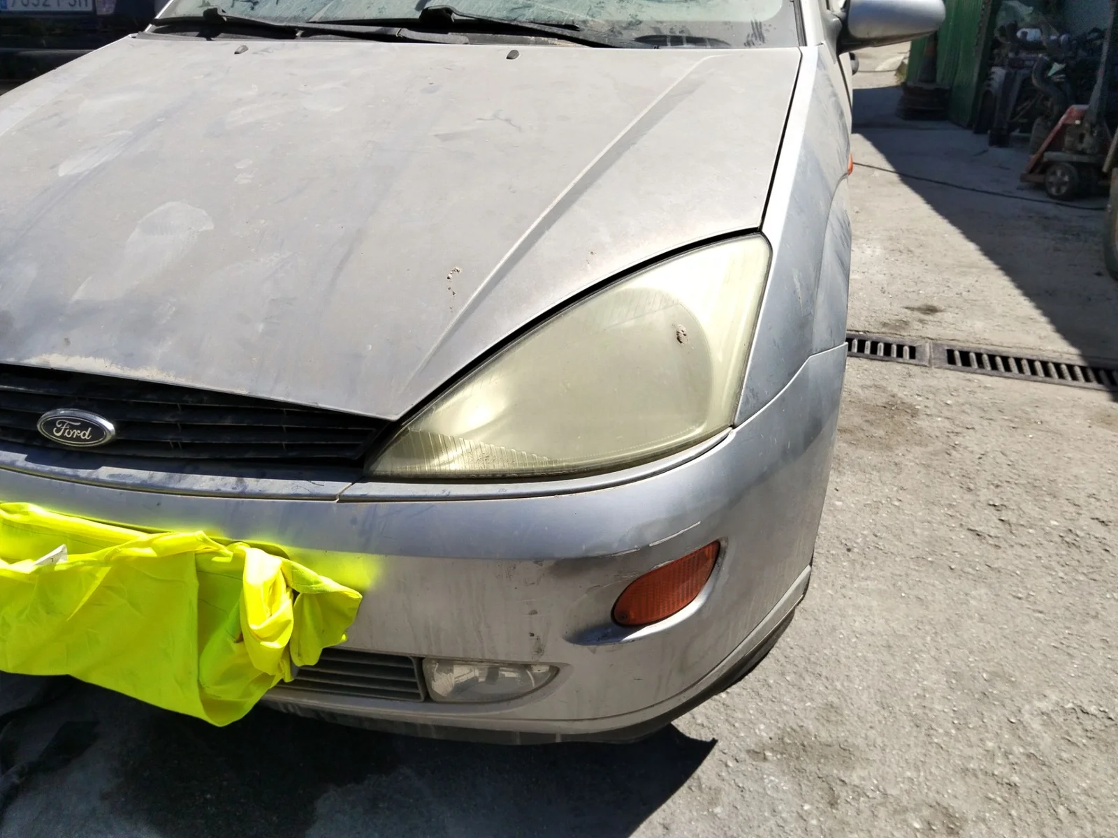 Foto de FARO IZQUIERDO FORD FOCUS BERLINA (CAK) 1.6 16V CAT (101 CV / 74 KW) referencia 1152091