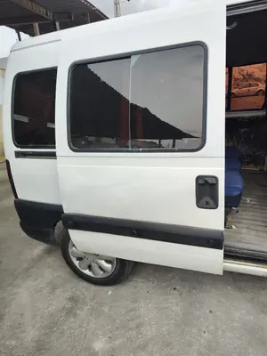 Foto de PUNTA CHASIS DELANTERA CITROEN JUMPY 2.0 HDi CAT (RHX / DW10BTED) (94 CV / 69 KW)