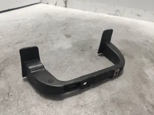Foto de SOPORTE MANETA EXTERIOR DELANTERA IZQUIERDA PEUGEOT 208 1.2 12V e-VTi / PureTech (81 CV / 60 KW) referencia 9674497780