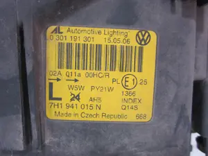Foto de FARO IZQUIERDO VOLKSWAGEN T5 TRANSPORTER BUS (7H) 1.9 TDI CAT (AXB) (105 CV / 77 KW) referencia 0301191301 foto 2