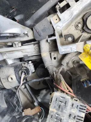 Foto de BOMBA DIRECCION RENAULT KANGOO I (F/KC0) 1.9 dCi Diesel CAT (84 CV / 62 KW) referencia 7701470783