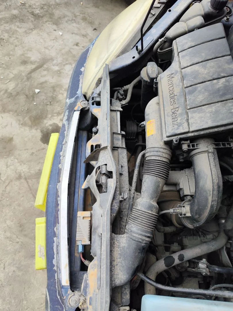 Foto de PANEL FRONTAL MERCEDES-BENZ CLASE A (BM 168) 1.4 CAT (82 CV / 60 KW)