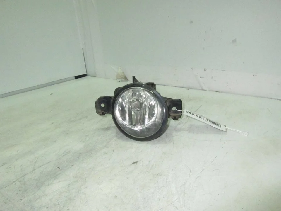 Foto de FARO ANTINIEBLA IZQUIERDO RENAULT ESPACE IV (JK0) 2.0 16V Turbo (170 CV / 125 KW) referencia 8200002469