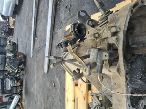Foto de CAJA CAMBIOS RENAULT CLIO II FASE I (B/CB0) referencia JB3980 foto 4