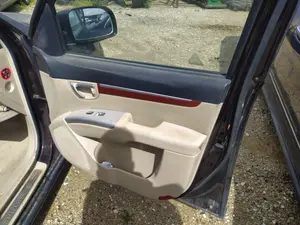 Foto de GUARNECIDO PUERTA DELANTERA DERECHA HYUNDAI SANTA FE (CM) 2.2 CRDi CAT (150 CV / 110 KW) referencia 82306-2B140MAY