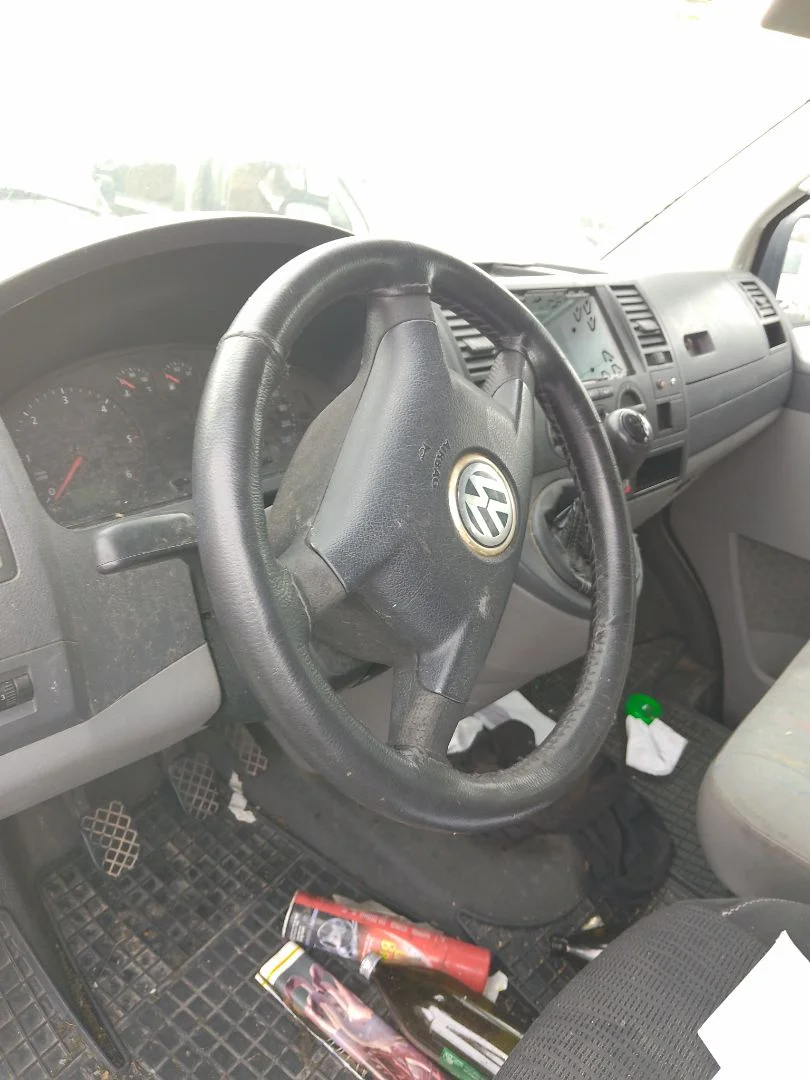 Foto de VOLANTE VOLKSWAGEN T5 TRANSPORTER FURGÓN/COMBI (7H) 1.9 TDI CAT (AXB) (105 CV / 77 KW) referencia 7H0419091B FKZ