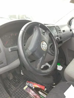 Foto de VOLANTE VOLKSWAGEN T5 TRANSPORTER FURGÓN/COMBI (7H) 1.9 TDI CAT (AXB) (105 CV / 77 KW) referencia 7H0419091B FKZ