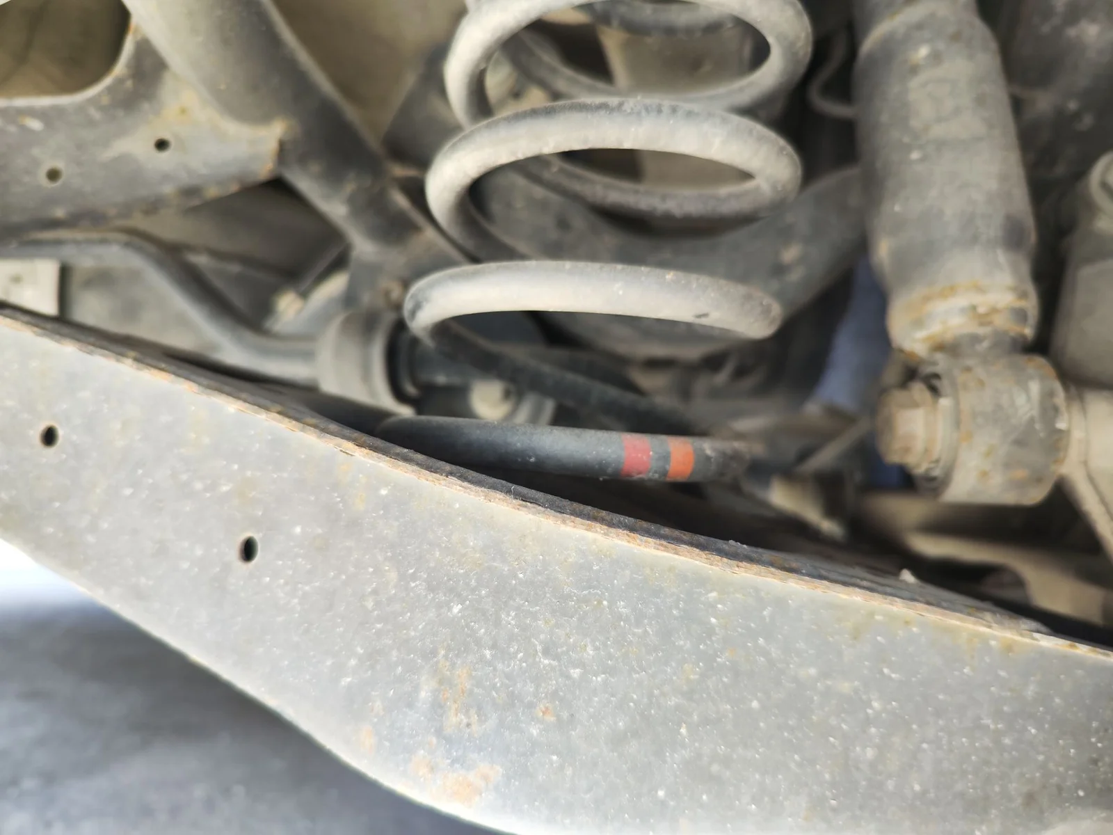 Foto de BRAZO SUSPENSION TRASERO DERECHO SKODA YETI (5L)(2009) 2.0 TDI (110 CV / 81 KW) referencia 1K0505311AB