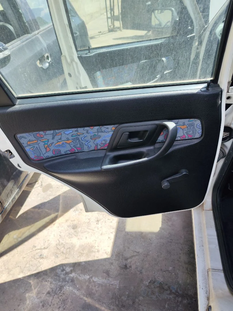 Foto de GUARNECIDO PUERTA TRASERA IZQUIERDA SEAT IBIZA (6K1) 1.4 (60 CV / 44 KW)