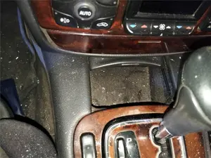Foto de GUANTERA MERCEDES-BENZ CLASE S (BM 220) BERLINA
