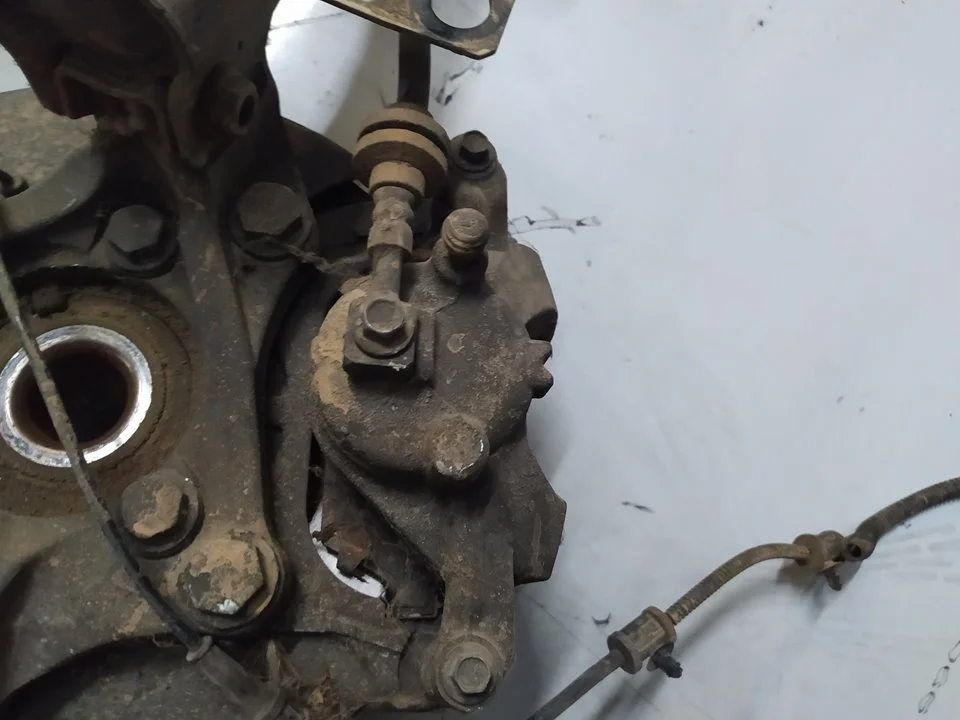 Foto de PINZA DE FRENO DELANTERA IZQUIERDA OPEL ASTRA J BERLINA 5P 1.7 16V CDTI (110 CV / 81 KW) referencia 13301226