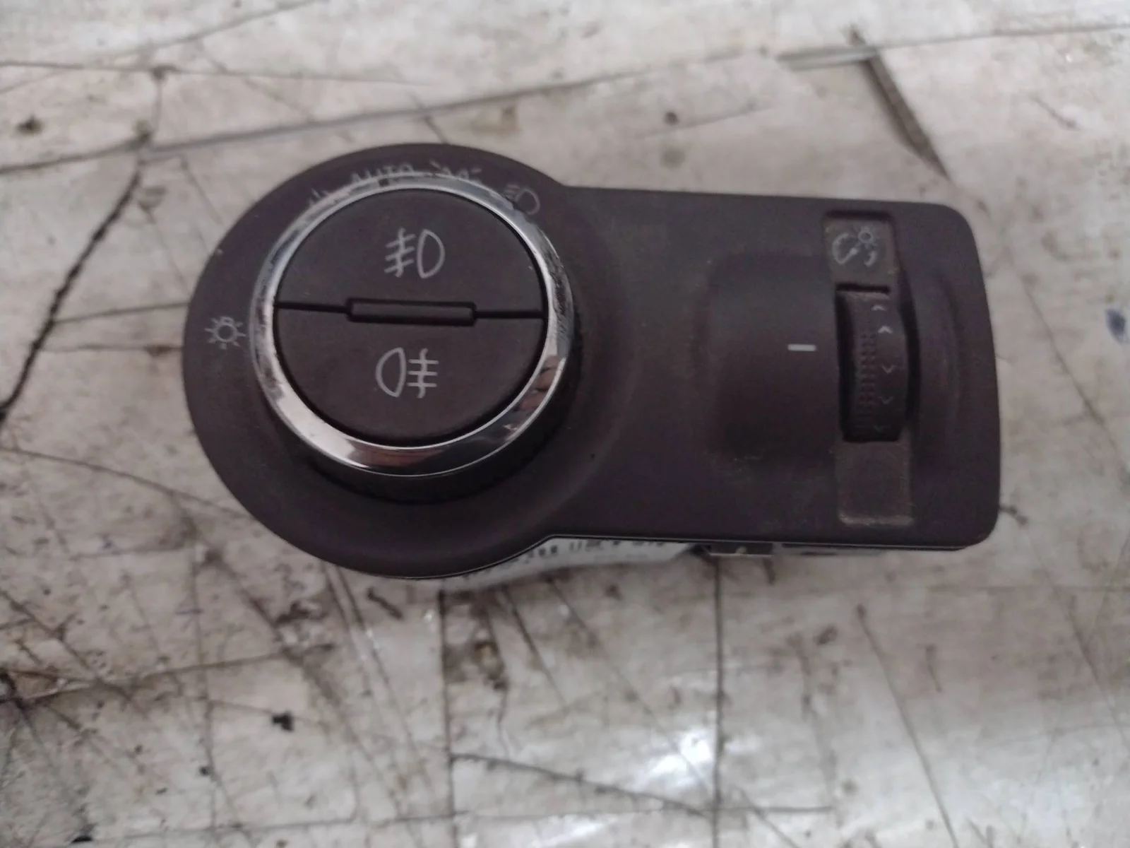 Foto de MANDO LUCES OPEL INSIGNIA BERLINA 2.0 16V CDTI (160 CV / 118 KW) referencia 13269725