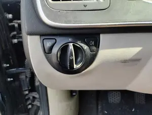 Foto de MANDO LUCES SAAB 9-3 BERLINA 1.9 TiD CAT (150 CV / 110 KW) referencia 12786382