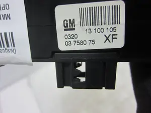 Foto de MANDO MULTIFUNCION OPEL ASTRA H BERLINA 1.4 16V (90 CV / 66 KW) referencia 13100105 foto 2