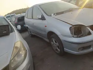 Foto de FARO ANTINIEBLA DERECHO NISSAN ALMERA TINO (V10M) 2.2 dCi Diesel CAT (112 CV / 82 KW)