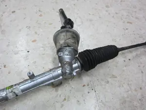 Foto de CREMALLERA DIRECCION RENAULT CLIO III 1.5 dCi Diesel FAP (75 CV / 55 KW) referencia A0007033 foto 9