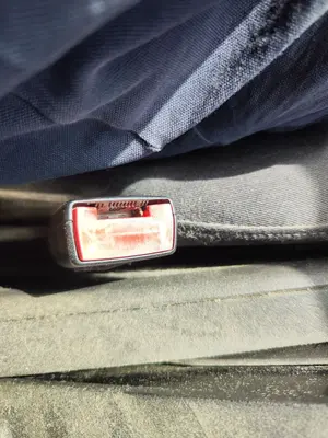 Foto de PRETENSOR AIRBAG IZQUIERDO AUDI A6 BERLINA (4B2) 2.5 V6 24V TDI (180 CV / 132 KW)