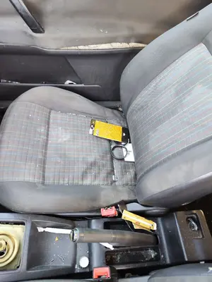 Foto de ASIENTO DELANTERO DERECHO VOLKSWAGEN POLO IV (9N3) 1.9 TDI (101 CV / 74 KW) referencia 6Q4881106 foto 1