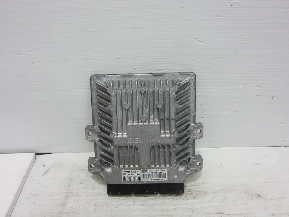 Foto de CENTRALITA MOTOR UCE PEUGEOT 407 COUPÉ 2.7 HDi FAP CAT (UHZ / DT17TED4) (204 CV / 150 KW) referencia 5WS40379AT