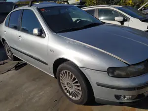 Foto de REFUERZO PARAGOLPES DELANTERO SEAT TOLEDO (1M2) 1.9 TDI (110 CV / 81 KW)