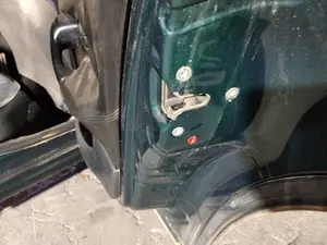 Foto de CERRADURA PUERTA TRASERA DERECHA PEUGEOT 406 BERLINA (S1/S2) 2.0 HDi CAT (90 CV / 66 KW) referencia 913758