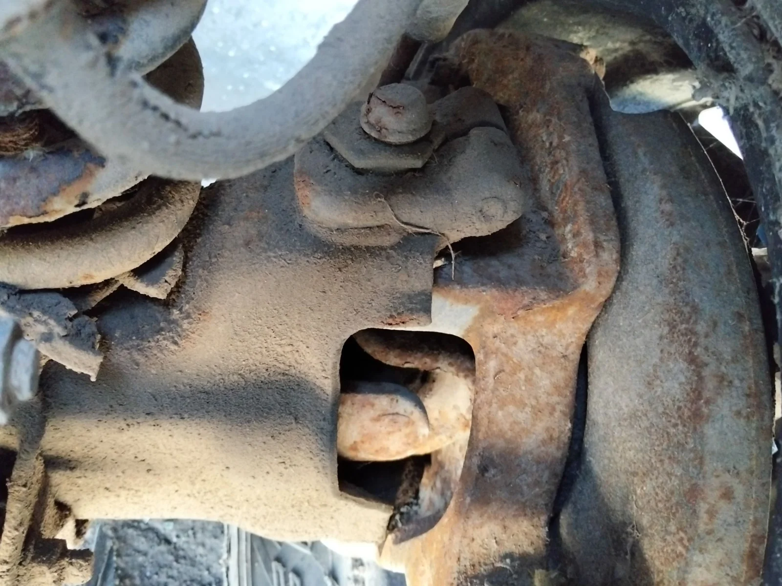 Foto de PINZA DE FRENO DELANTERA IZQUIERDA FORD EXPLORER (UN46) 4.0 V6 CAT (156 CV / 115 KW)