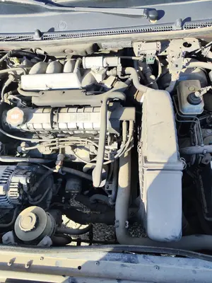 Foto de MOTOR COMPLETO RENAULT LAGUNA (B56) 2.0 (113 CV / 83 KW) referencia F3RE722 foto 2
