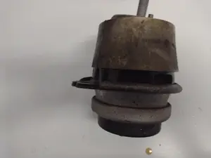 Foto de SOPORTE MOTOR DERECHO PORSCHE CAYENNE (TIPO 9PA1) referencia 7L5199131A foto 2