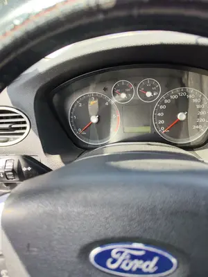 Foto de CUADRO INSTRUMENTOS FORD FOCUS BERLINA (CAP) 1.6 TDCi CAT (90 CV / 66 KW)