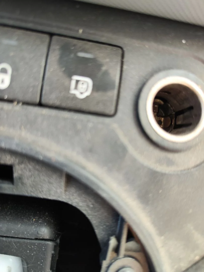 Foto de INTERRUPTOR CITROEN BERLINGO FURGÓN 1.6 Blue-HDI FAP (99 CV / 73 KW)