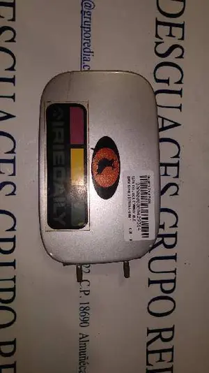 Foto de TAPA EXTERIOR COMBUSTIBLE BMW SERIE 3 BERLINA (E46) referencia TP908