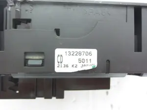 Foto de MANDO ELEVALUNAS DELANTERO IZQUIERDO OPEL ZAFIRA B 1.9 CDTI (120 CV / 88 KW) referencia 13228706 foto 5