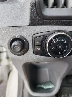 Foto de MANDO RETROVISOR FORD TRANSIT CHASIS CABINA (TTG) 2.0 TDCi CAT (170 CV / 125 KW)