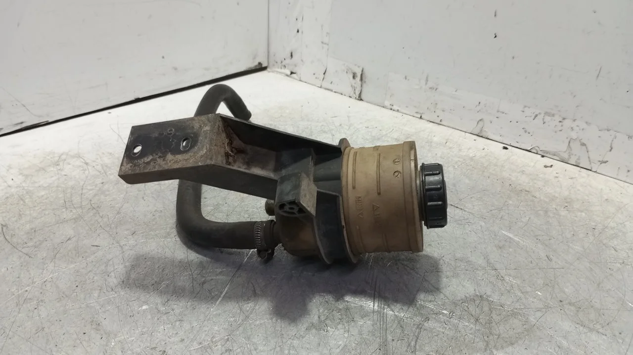 Foto de DEPOSITO ACEITE CITROEN EVASION 2.0 (121 CV / 89 KW) referencia 7700782884