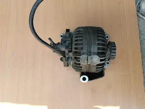 Foto de ALTERNADOR VOLKSWAGEN TOUAREG (7LA) referencia 070903024A