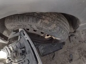 Foto de PASO RUEDA DELANTERO IZQUIERDO PEUGEOT 206 1.4 HDi (68 CV / 50 KW) referencia 7136J5