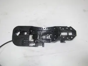 Foto de CERRADURA PUERTA DELANTERA DERECHA RENAULT MEGANE III BERLINA 5P 1.2 TCE (132 CV / 97 KW) referencia 805020001R foto 8
