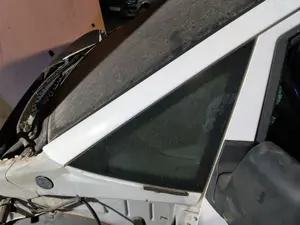 Foto de LUNA CUSTODIA DELANTERA IZQUIERDA PEUGEOT EXPERT FURGÓN COMFORT (1995)