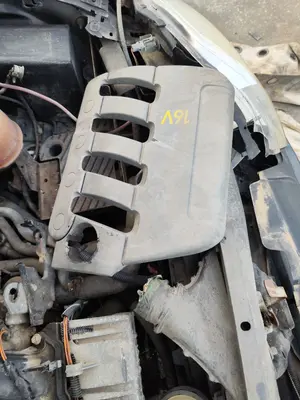 Foto de TAPA MOTOR RENAULT SCENIC I (JA...) 1.4 CAT (95 CV / 70 KW)
