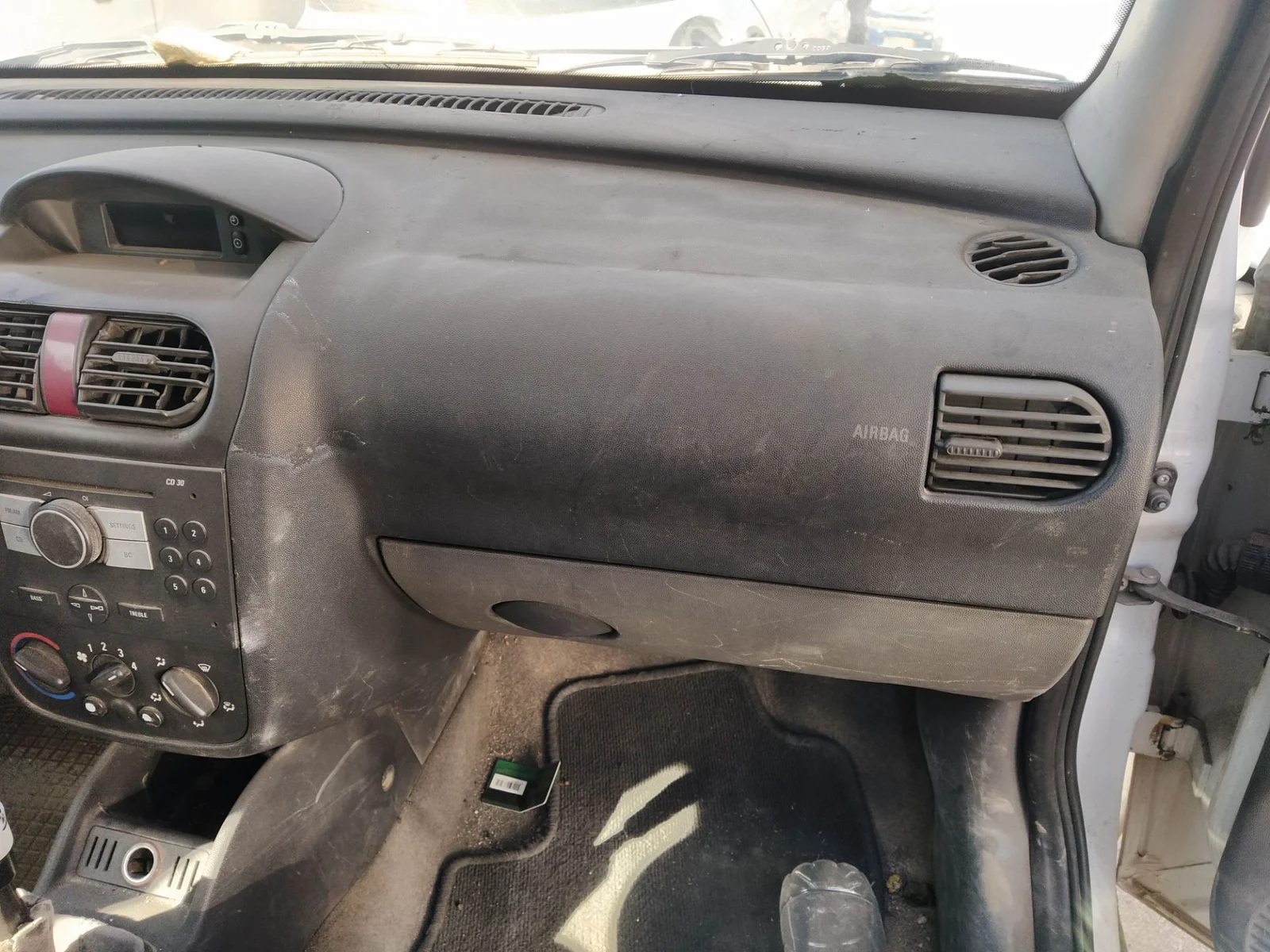Foto de MANDO CALEFACCION / AIRE ACONDICIONADO OPEL COMBO (CORSA C) 1.3 16V CDTI CAT (Z 13 DT / LN9) (69 CV / 51 KW)